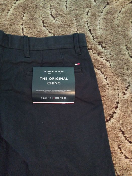 оригинални панталони Tommy Hilfiger Chino