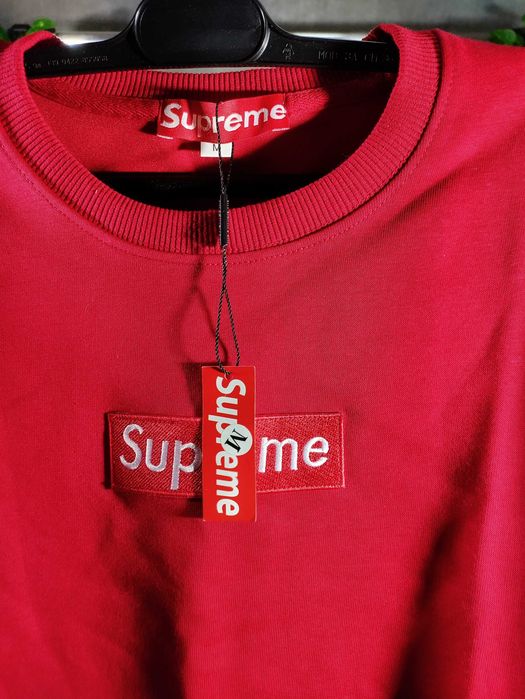 Bluza Supreme marimea XS