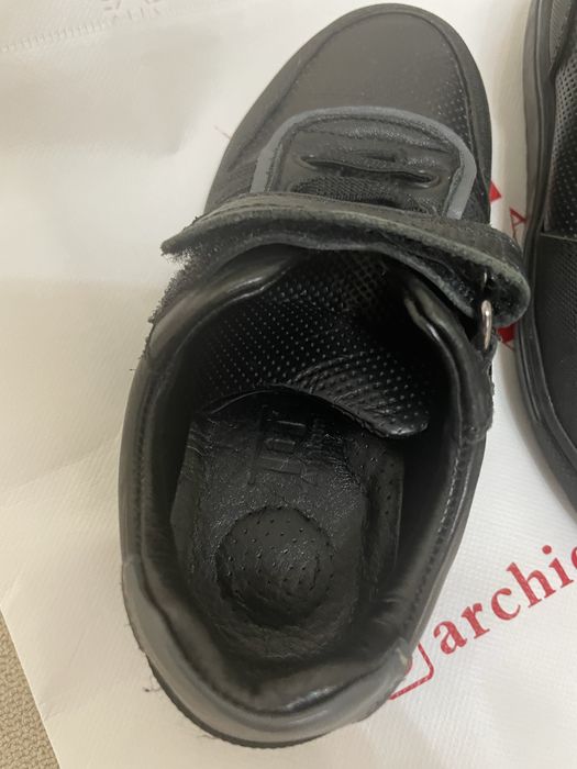 Продам детскую  обувь