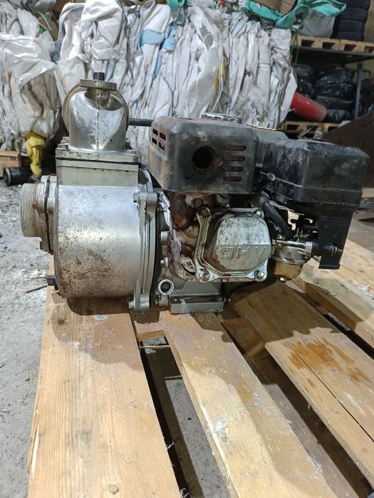 Мотопомпа в рабочем состоянии