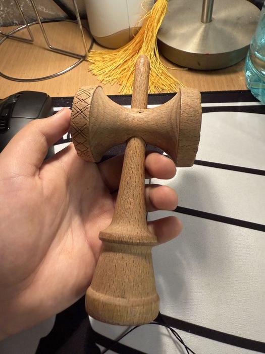 Broken romb tama antiskid ken beech