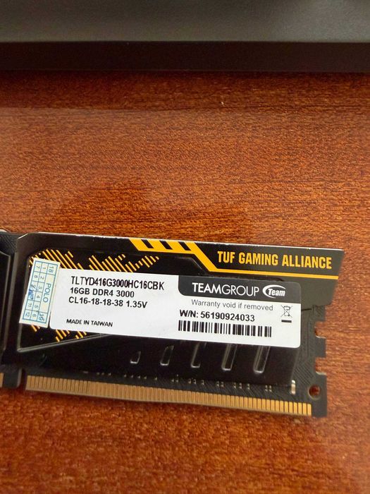 Operativka ddr4 32 gig, TUF gaming, 3000hz 2x16