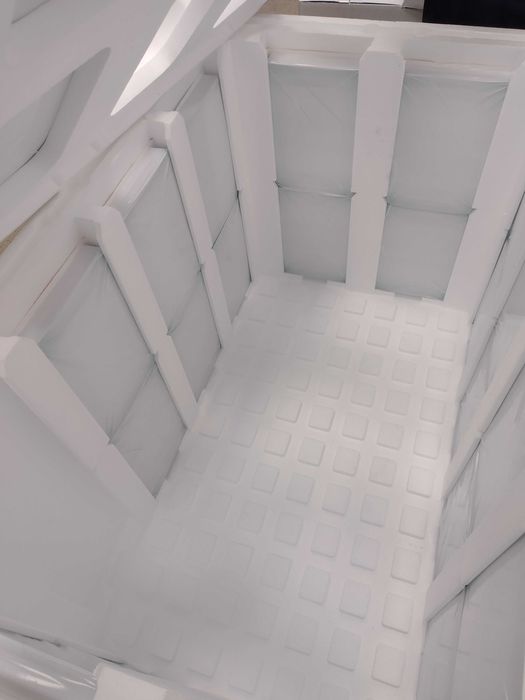 Хладилна кутия професионална голяма.