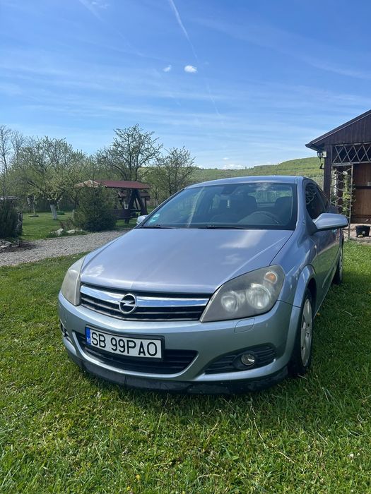 Vând Opel Astra GTC