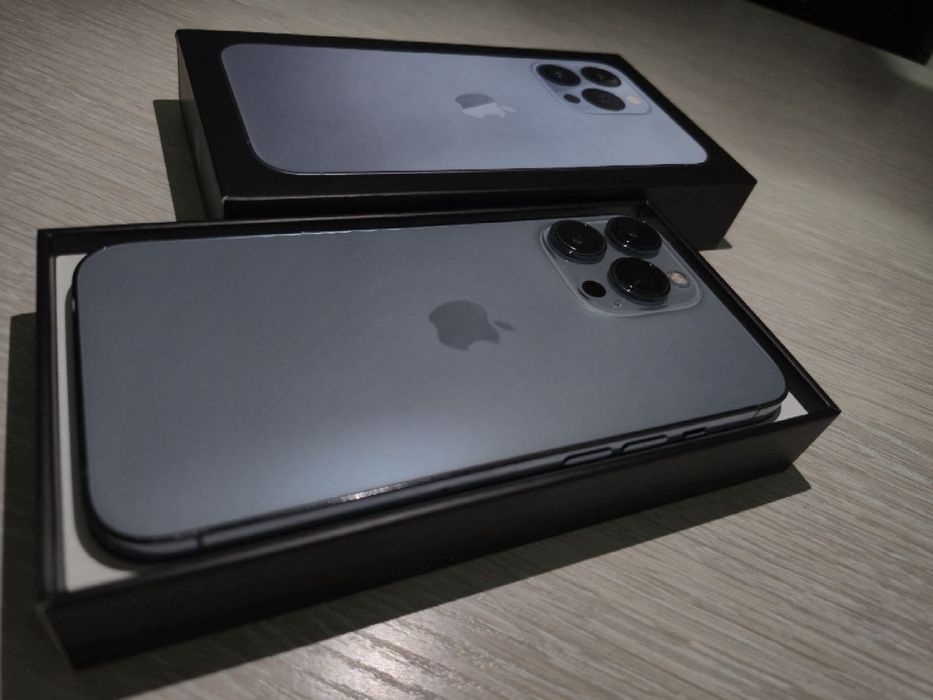 В продаже iPhone 13 pro синий графит