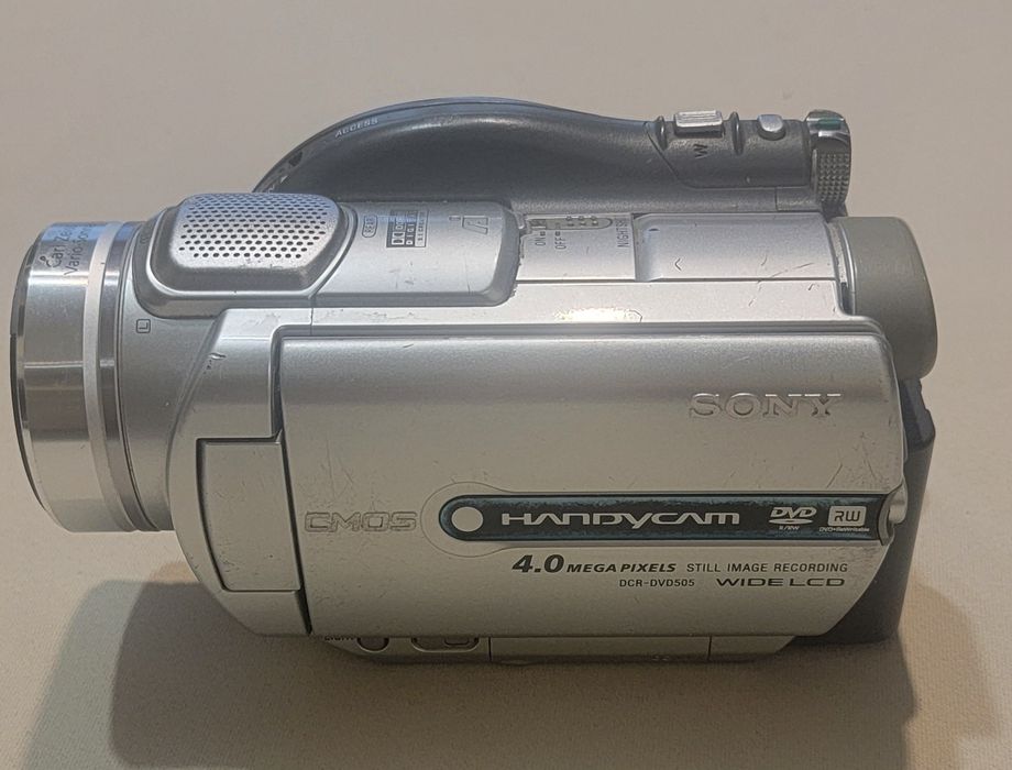 Sony DCR-DVD 505E / Видеокамера Сони