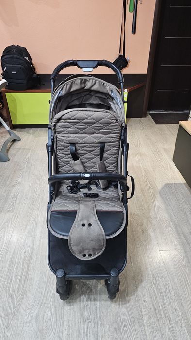 Продам всесезонную коляску