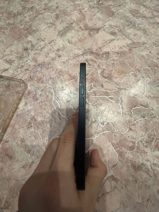 Продам iPhone 14