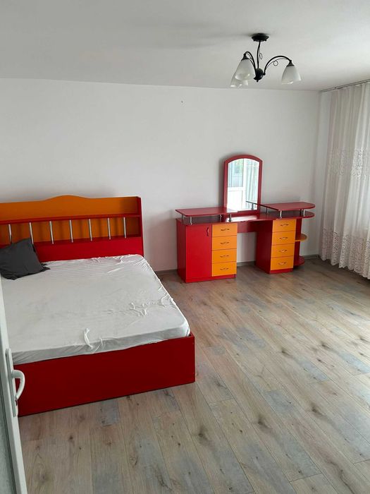 Inchiriez  Garsoniera