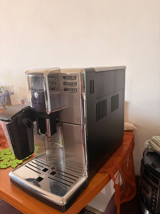 Aparat cafea Philips 5000 / Saeco incanto deluxe