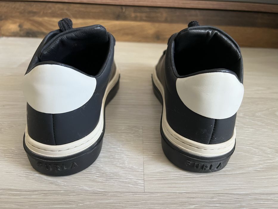 Furla кожени кецове