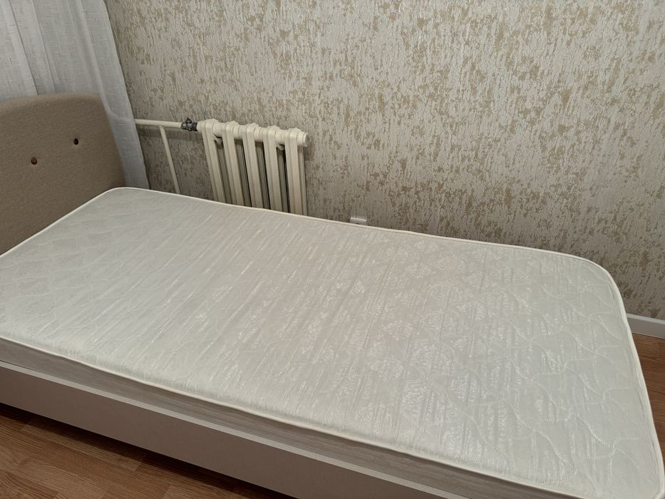 кровать 90x200 с матрасом