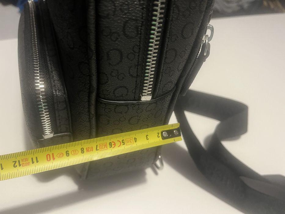 Чанта раница guess оригинална