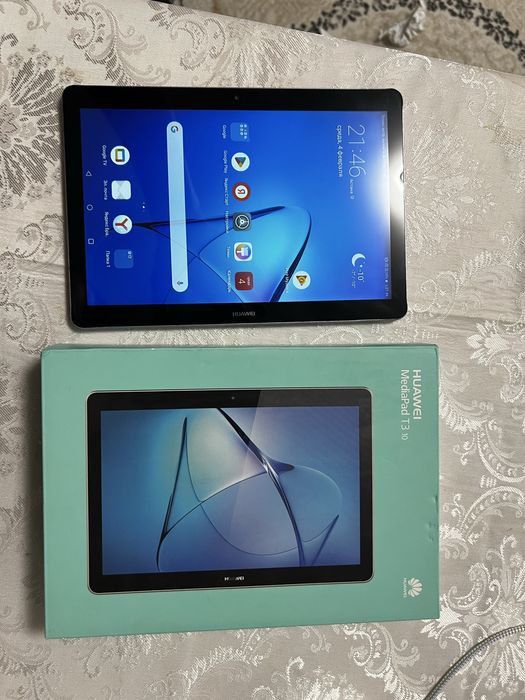 Продам планшет Huawei в хорошом состояни