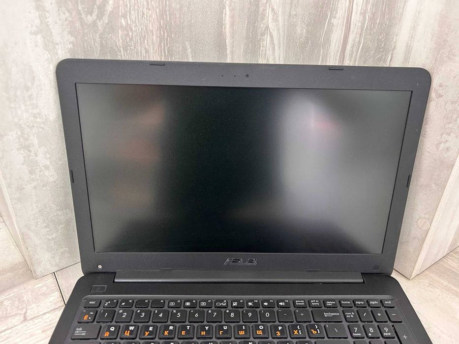 Продаётся ноутбук ASUS E502S