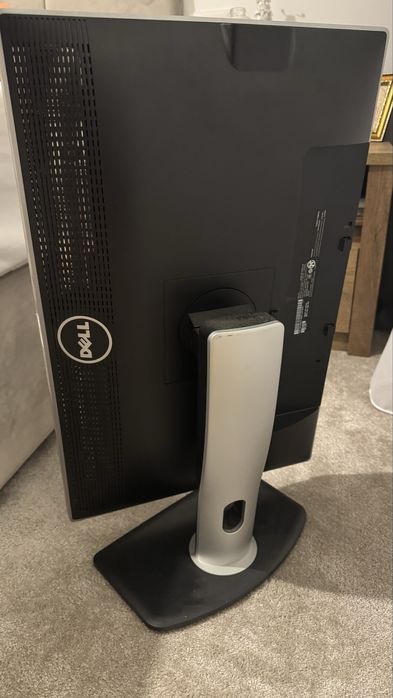 Monitor Dell UltraSharp U2412M