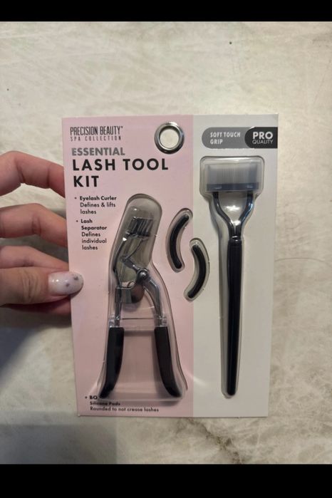 Essential lash tool kit