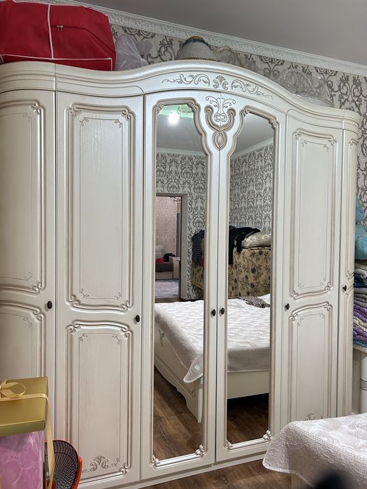 Продаётся шкаф в хорошем состаянии