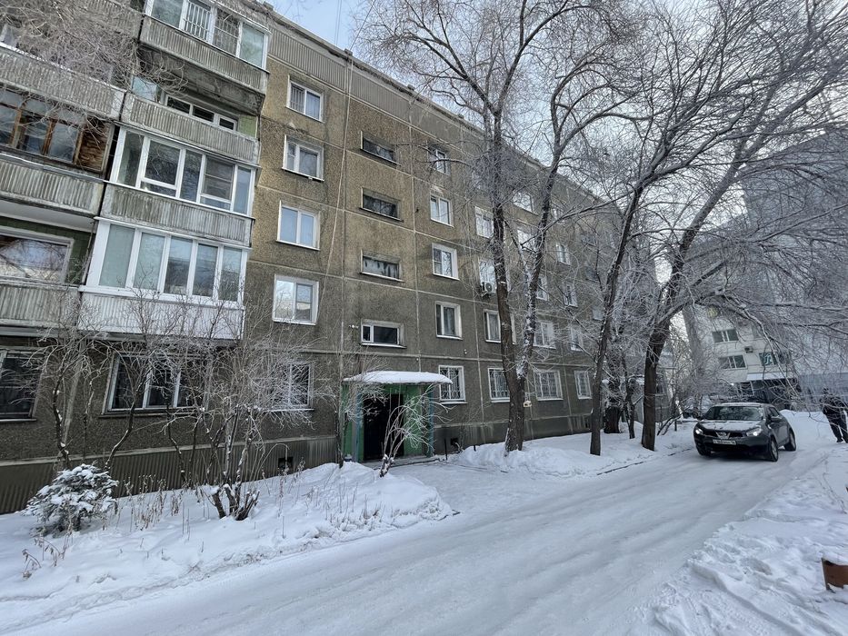 Продам полуторку на Астана 8/2