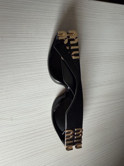 Слънчеви очила MiuMiu