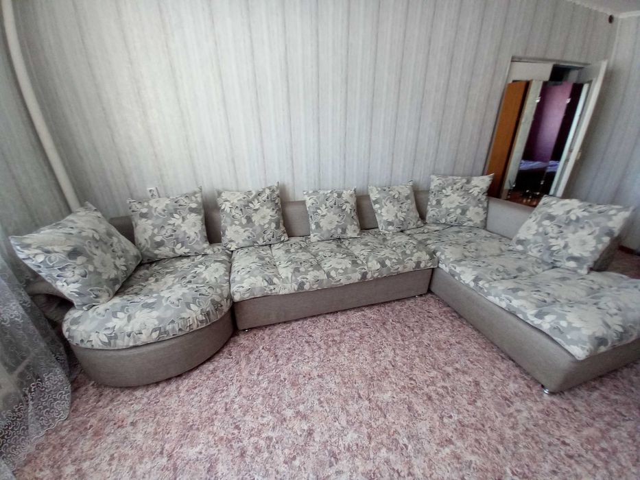 Продам угловой диван