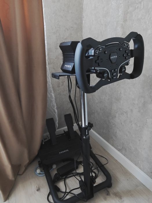 Продам руль Moza r5