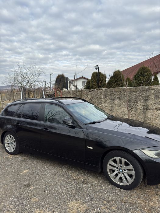 BMW E91 320D 2007 163CP M pack Piele, Navi CIC, senzori parcare, panoramic, incalzire