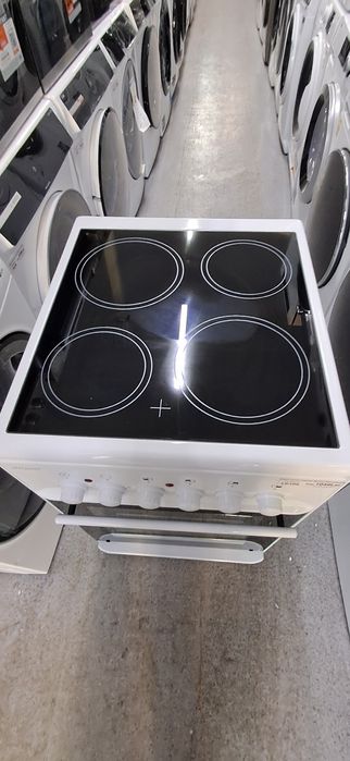 Aragaz Electric Exquisit cu plita vitroceramica garantie LD106