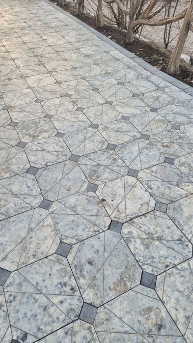 Брусчатка Алматы