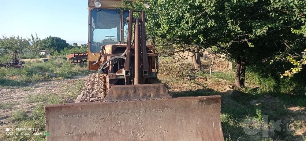 Buldozer sotiladi