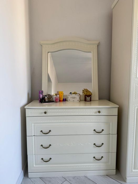 Спальный гарнитур в отличном состоянии