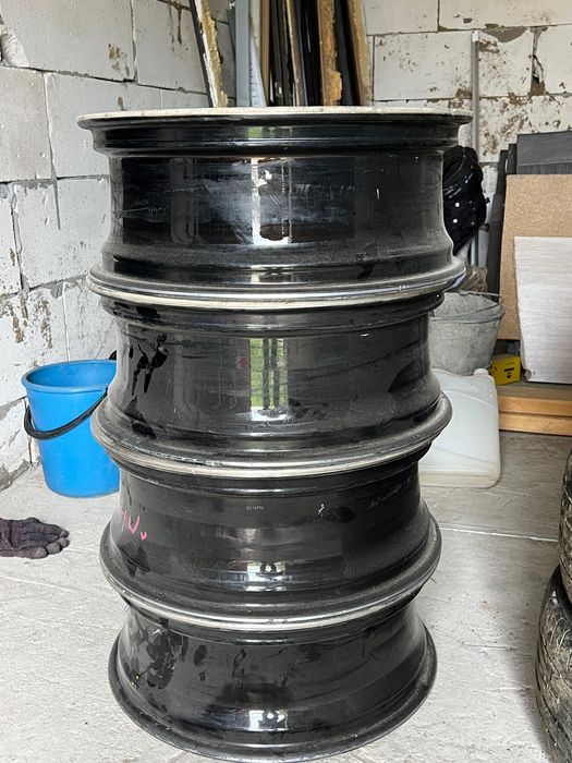 Продам диски с шинами 225/55 R19