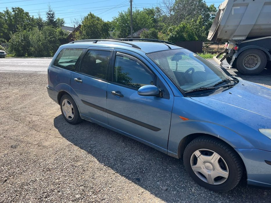 FORD Focus 2004 — imagine 3
