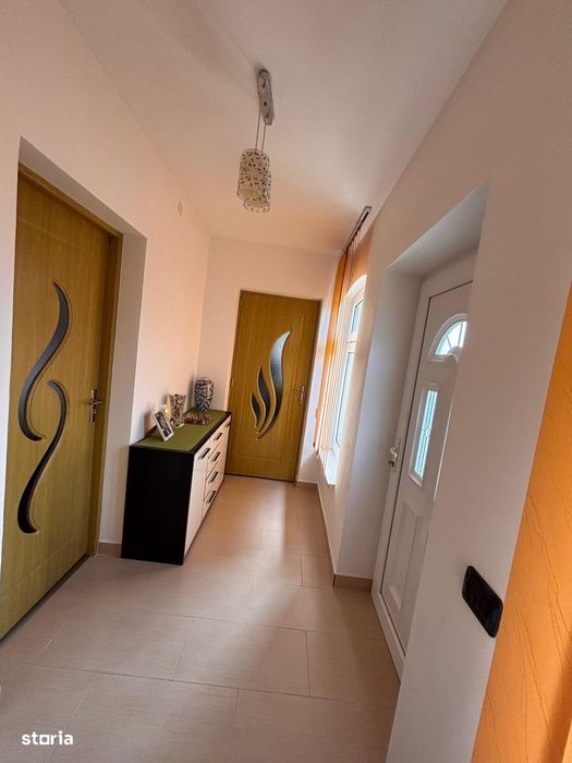 Casa cu etaj +corp secundar in Catamaresti Deal