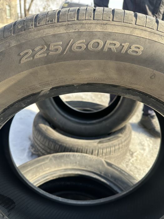 Продам комплект летних шин