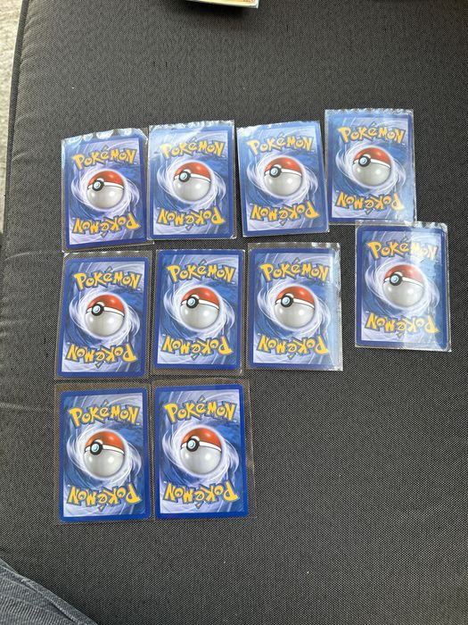 Pokemon карти оригинални