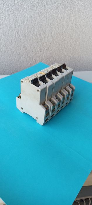 Автоматични прекъсвачи FLACH - 6 бр. за 20 лв.