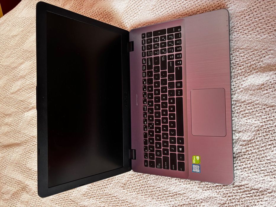 Laptop ASUS VivoBook 15