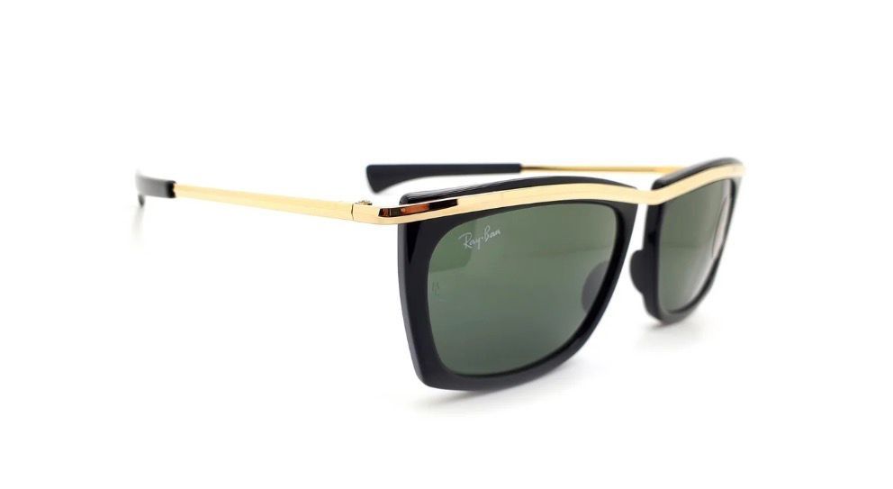 Vand ochelarii Ray-Ban