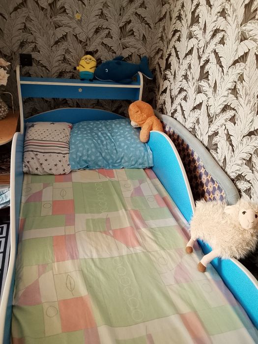 Продам детскую кроватку