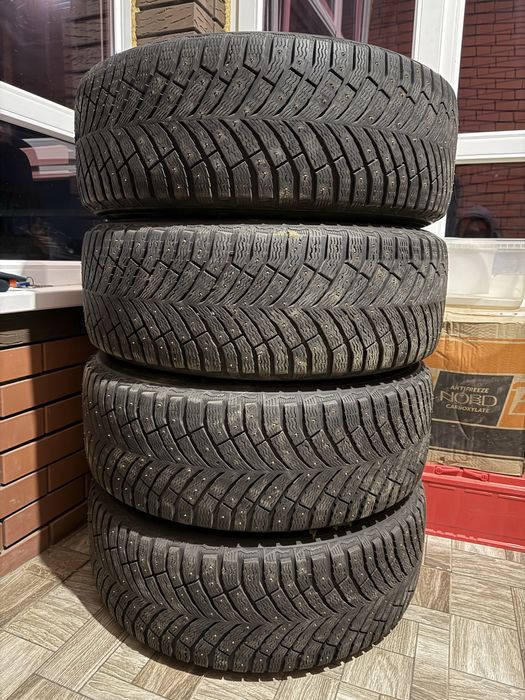 Шипованная резина Мишлен с дисками Прадо