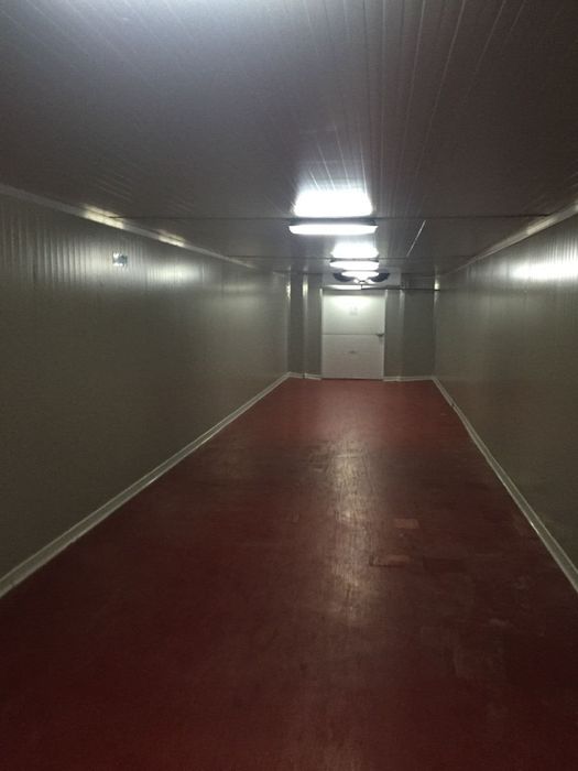 Hala de vânzare sector 4