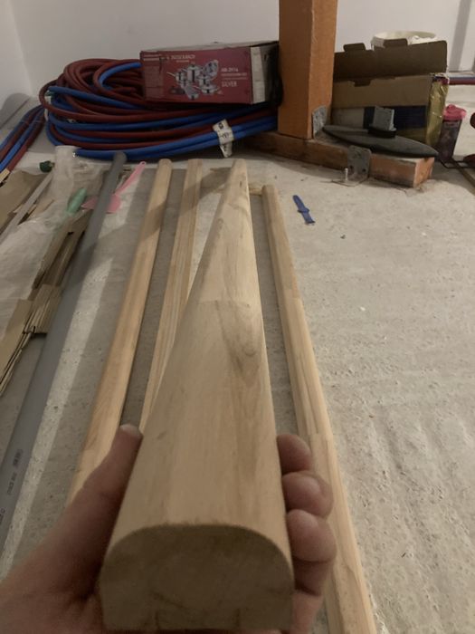 Mana curenta scara lemn fag