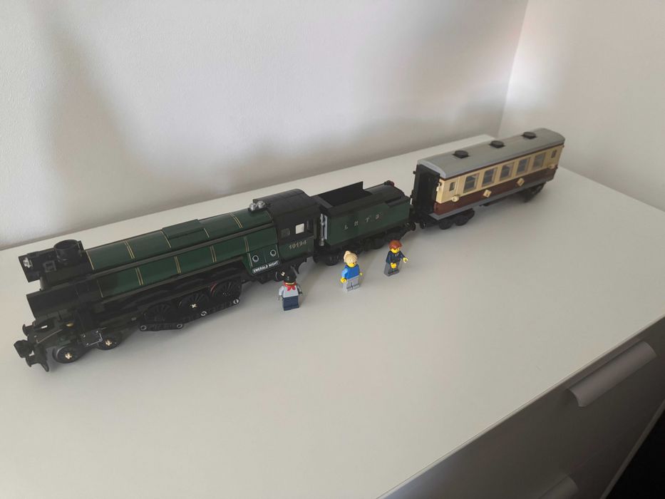 Lego tren/train 10194 Esmerald Night
