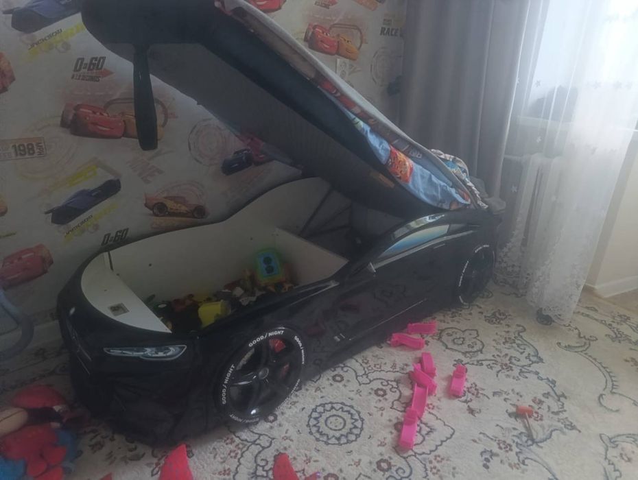 Продам дет.кровать и авто.кресло