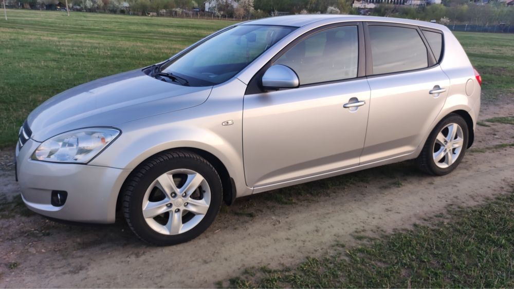 Kia ceed 2008  1.6 CRDI 115cp