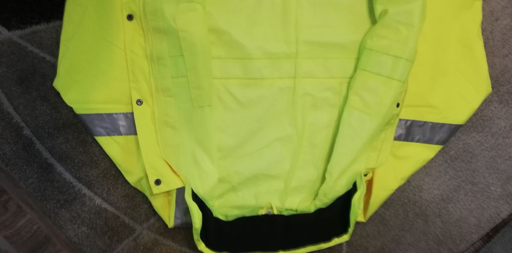 scurta impermeabila reflectorizanta