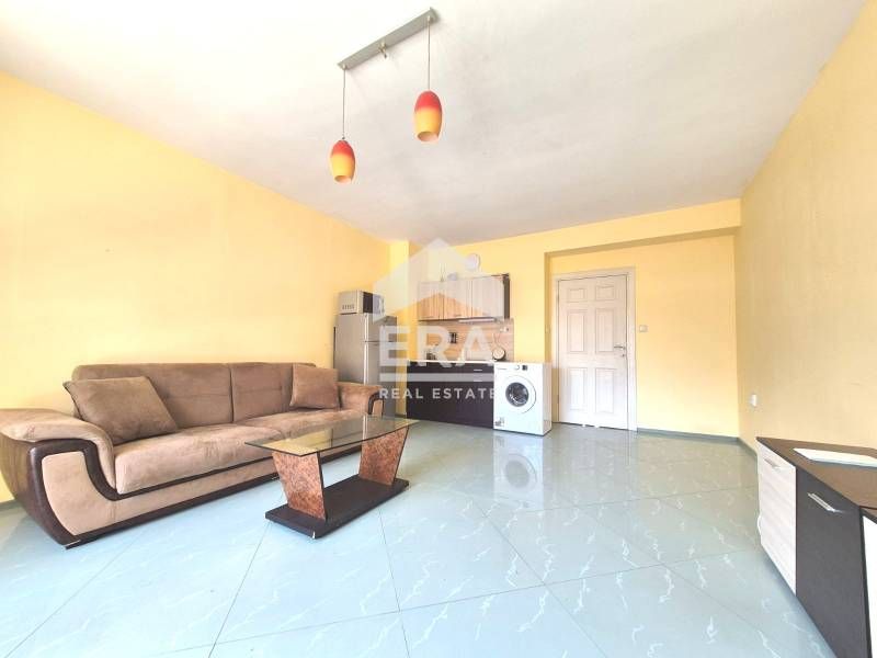 Продава се Двустаен апартамент в к.к. Слънчев бряг - 77 кв.м за 968 €/кв.м - Снимка #1