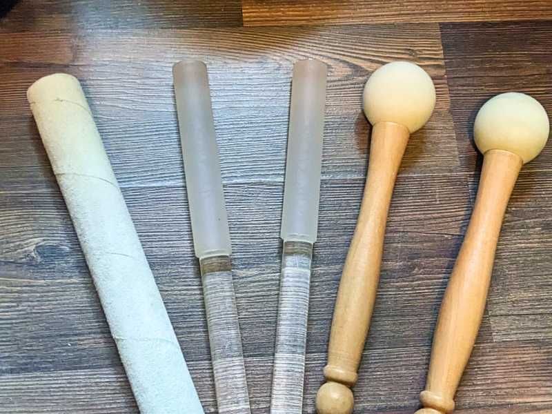Пеещи Кристални Купи 7 Чакри Настроени На 432 Херца За Звуколечение