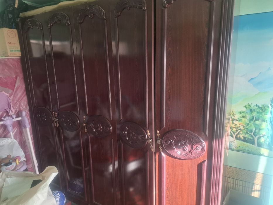 Мебел комплект сотиладт